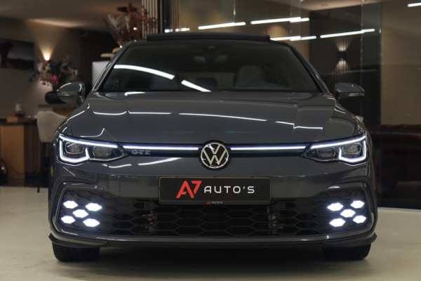 Volkswagen Golf 1.4 eHybrid GTE / PANO/HUD/IQLIGHT/MEM/CARPLAY/VOL