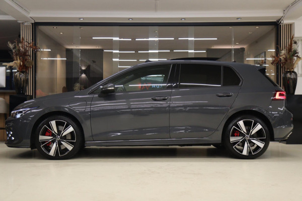 Volkswagen Golf 1.4 eHybrid GTE / PANO/HUD/IQLIGHT/MEM/CARPLAY/VOL