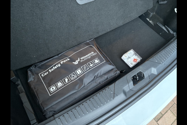 Ford FOCUS Wagon 1.0 EcoB.Hybrid 155pk Active X Business KEYLESS/B&OAUDIO/NAVI/CARPLAY/PDC/18INCH