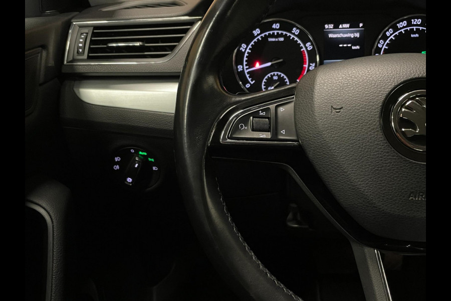 Škoda Superb Combi 1.4 TSI ACT Ambition Business|AUTOMAAT|APPLE CARPLAY|NAVIGATIE|CRUISE, CLIMATE CONTROL|STOELVERW|NL-AUTO|NAP|