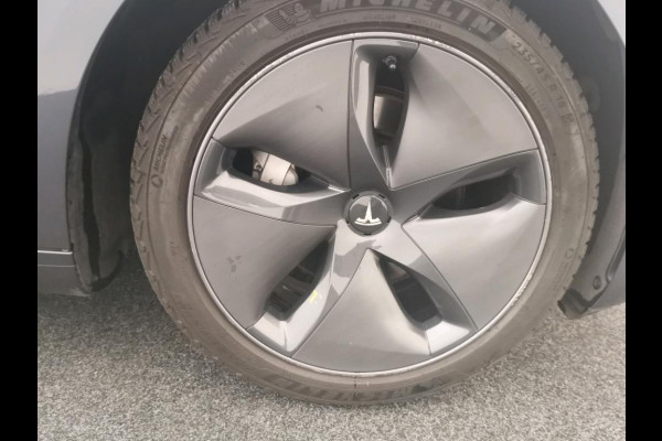 Tesla Model 3 Standard RWD Plus 60 kWh NL-AUTO | LEDER | CAMERA