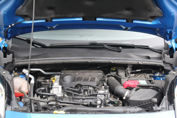 Ford Puma 1.0-155pk EcoBoost Hybrid ST-Line X. Erg mooi, nette, luxe en sportieve Ford Puma ! Autm. airco, stoel-, stuur- en voorraamverw., camera, elektr. achterkl., trekhaak+afneemb. kogel, B&O soundsyst., lane- en side assist, adapt. cruise cntrl, LED verl. etc.