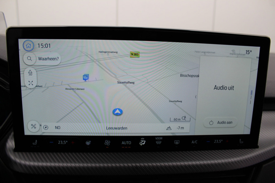 Ford Kuga 2.5-243pk PHEV ST-Line X. Trekgewicht 2.100kg. Nieuw Model ! Van €. 54.937,- voor €. 43.735,- Trekgewicht van 2.100kg ! Elektr. panodak., elektr. trekhaak, stoel-, stuur- en voorraamverw., 360gr. Camera, HUD, AppleCarplay/Androidauto, Elektr. verstelb. comfortstoelen, LED verl.