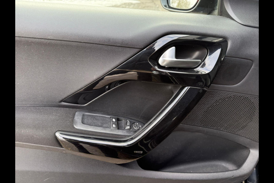 Peugeot 208 1.2 PureTech Active NAVI | CRUISE | CARPLAY | AIRCO | NWE APK