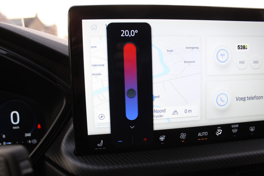 Ford Kuga 2.5-243pk PHEV ST-Line X. Nieuwste model ! Van €. 54.937,- voor €. 43.735,- ! Trekgewicht 2.100kg ! Elektr. panoramadak, Elektr. inklapb. trekhaak, stoel-, stuur- en voorraamverw., lane- en side assist, 360gr. camera, HUD, Apple/Android, Elektr. verstelb. stoelen, LED verl. etc etc