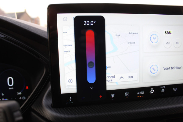 Ford Kuga 2.5-243pk PHEV ST-Line X. Nieuwste model ! Van €. 54.937,- voor €. 43.735,- ! Trekgewicht 2.100kg ! Elektr. panoramadak, Elektr. inklapb. trekhaak, stoel-, stuur- en voorraamverw., lane- en side assist, 360gr. camera, HUD, Apple/Android, Elektr. verstelb. stoelen, LED verl. etc etc