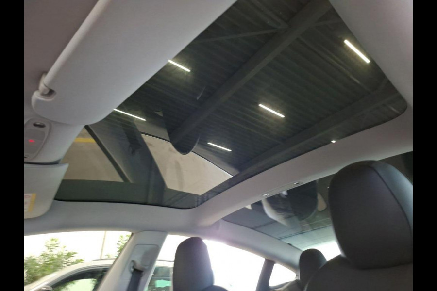 Tesla Model 3 Standard RWD Plus 60 kWh NL-AUTO | LEDER | PANO |