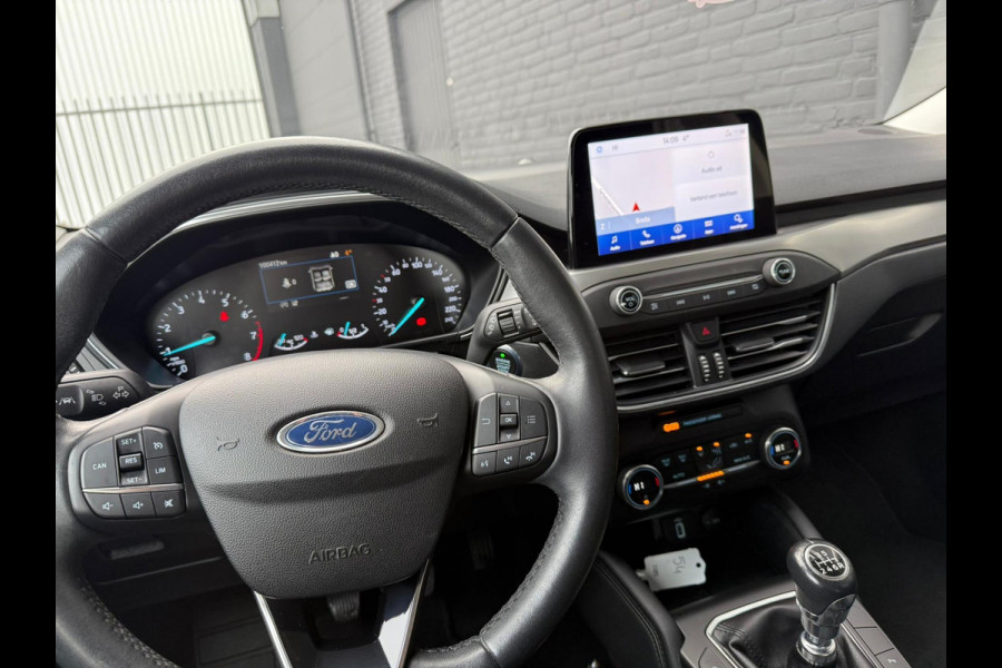 Ford Focus 1.0 EcoBoost Titanium Business CARPLAY | NAVI | PDC | KEYLESS | NWE