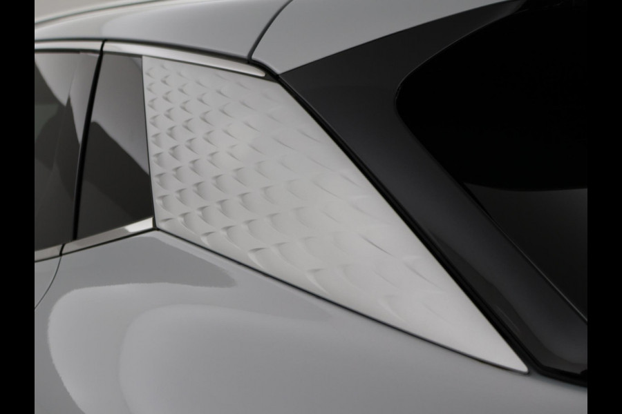 BYD ATTO 3 DESIGN 60 kWh + SCHUIFDAK | LEDER | 360 CAMERA | 15,6" SCHERM | WARMTEPOMP | ADAPTIVE CRUISE