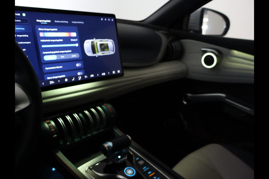 BYD ATTO 3 DESIGN 60 kWh + SCHUIFDAK | LEDER | 360 CAMERA | 15,6" SCHERM | WARMTEPOMP | ADAPTIVE CRUISE