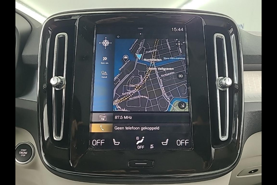 Volvo XC40 1.5 T5 Automaat | Leren bekleding | Stoel- en stuurverwarming | Achteruitrijcamera | Trekhaak uitklapbaar | Harman/kardon audio