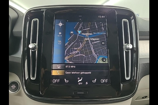 Volvo XC40 1.5 T5 Automaat | Leren bekleding | Stoel- en stuurverwarming | Achteruitrijcamera | Trekhaak uitklapbaar | Harman/kardon audio