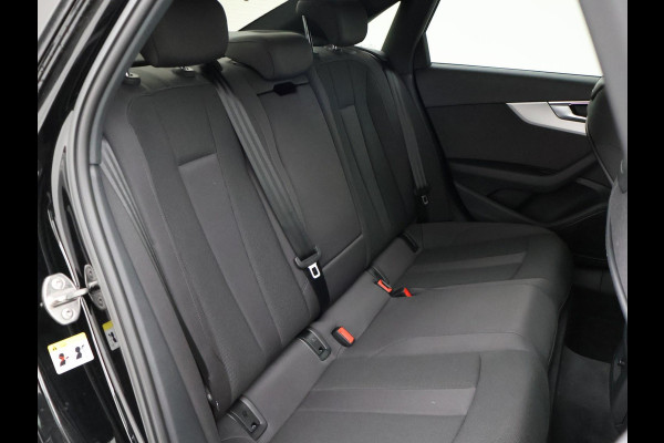 Audi A4 Limousine 35 TFSI 150 PK AUT. *1.002 KM!* + VIRTUAL COCKPIT | SFEERVERLICHTING | 19 INCH | SPORTSTOELEN | APPLE CARPLAY