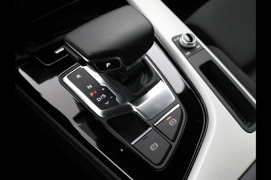 Audi A4 Limousine 35 TFSI 150 PK AUT. *1.002 KM!* + VIRTUAL COCKPIT | SFEERVERLICHTING | 19 INCH | SPORTSTOELEN | APPLE CARPLAY