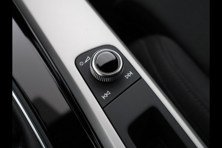 Audi A4 Limousine 35 TFSI 150 PK AUT. *1.002 KM!* + VIRTUAL COCKPIT | SFEERVERLICHTING | 19 INCH | SPORTSTOELEN | APPLE CARPLAY