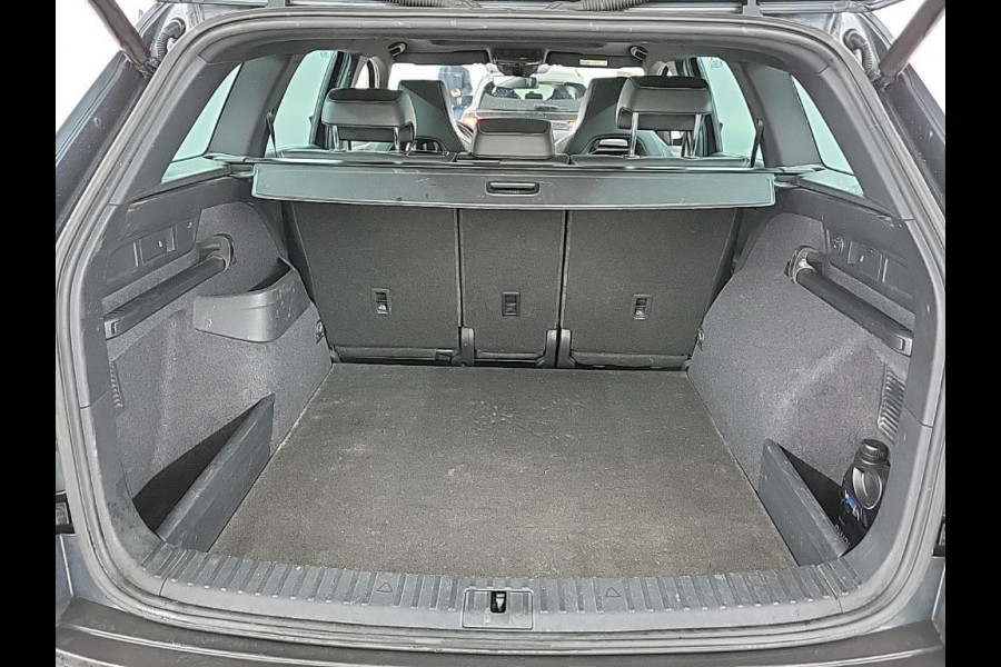 Škoda Kodiaq 1.5 TSI Sportline Automaat | Panoramadak | Trekhaak | LED verlichting | Elektrisch bedienbare achterklep | Panoramadak | Voorsto