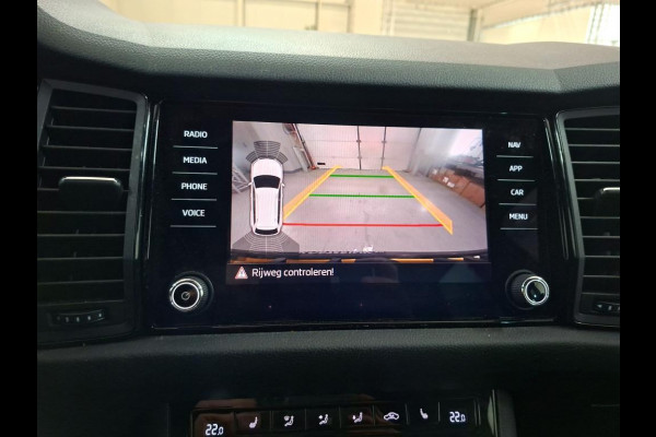 Škoda Kodiaq 1.5 TSI Sportline Automaat | Adaptieve cruise control | Lane assist | Canton HiFi installatie | Keyless entry & start | Parkeers