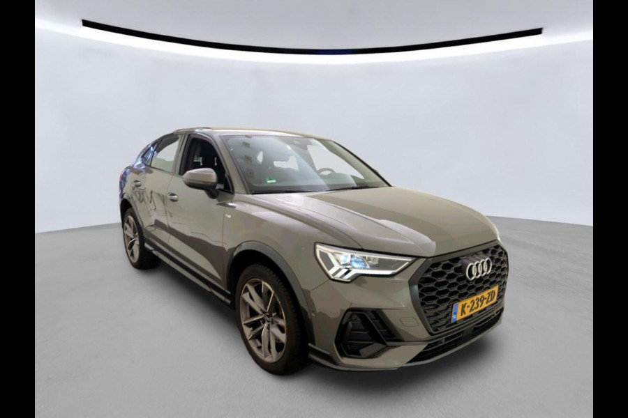 Audi Q3 Sportback 45 TFSI e S Edition Automaat | Keyless entry & start | Chronosgrijs | Stoelverwarming | Sonos Audio HiFi | Zwart optiek | Elektr