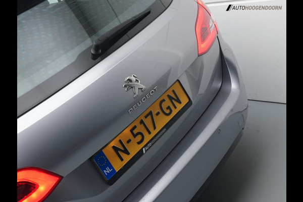 Peugeot 308 SW 1.2 PureTech Blue Lease Active Luxe (APPLE CARPLAY,LED,PARKEERSENSOREN,CLIMATE,CRUISE,LM-VELGEN,NIEUWE APK)