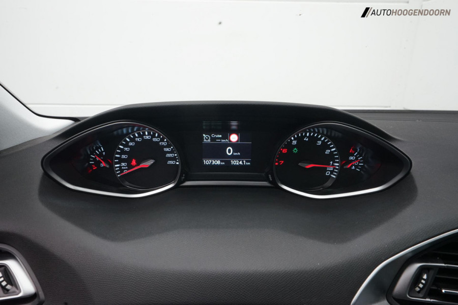 Peugeot 308 SW 1.2 PureTech Blue Lease Active Luxe (APPLE CARPLAY,LED,PARKEERSENSOREN,CLIMATE,CRUISE,LM-VELGEN,NIEUWE APK)