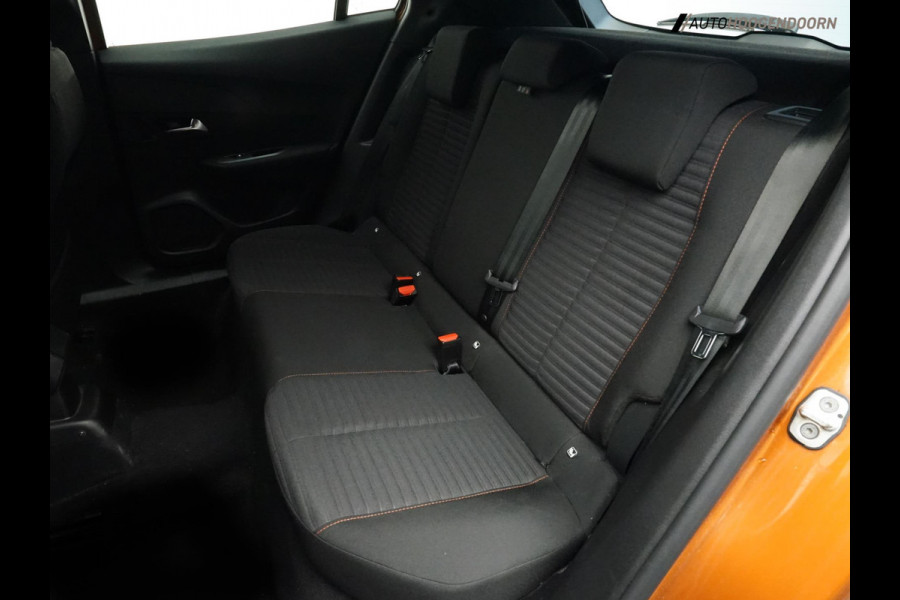 Peugeot 2008 1.2 PureTech Active Sport (APPLE CARPLAY,LED,CAMERA,PARKEERSENSOR,CRUISE,LANE ASSIST,CLIMATE,NIEUWE APK,TOPCONDITIE)