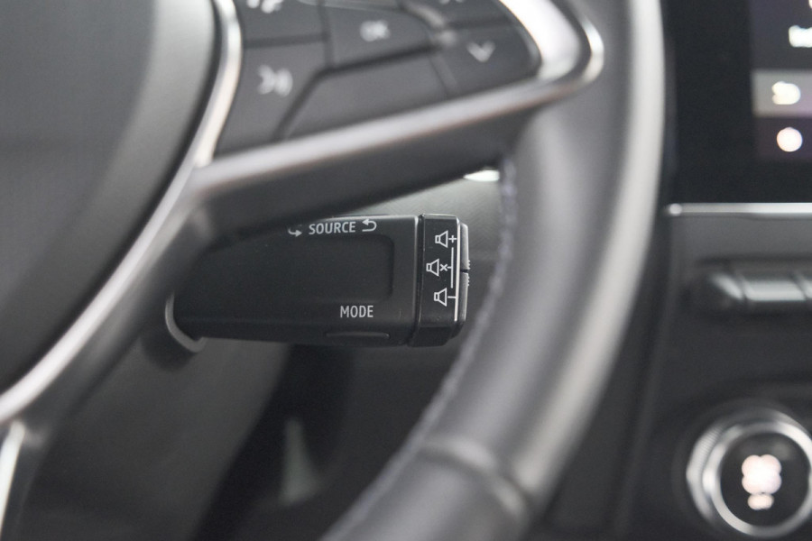 Renault Clio TCe 90 GPF techno | 360 Camera | Adaptieve Cruise Control | 9.3 Inch Groot Scherm