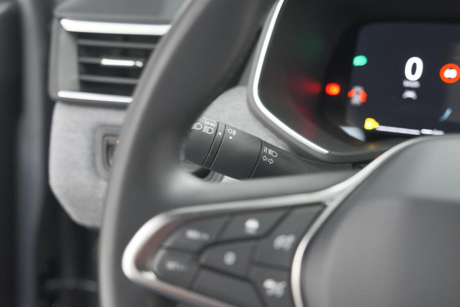 Renault Clio TCe 90 GPF techno | 360 Camera | Adaptieve Cruise Control | 9.3 Inch Groot Scherm