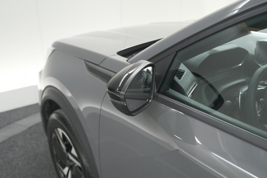 Peugeot 2008 PureTech 130 EAT8 Allure | 100% Benzine | Parkeersensoren Voor + Achter | Apple CarPlay | Climate Control