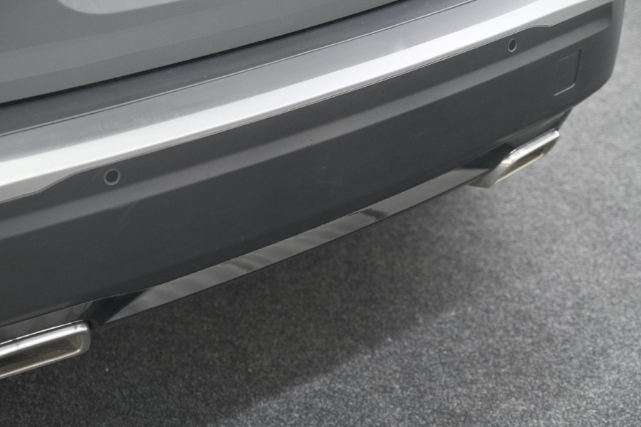 Peugeot 2008 PureTech 130 EAT8 Allure | 100% Benzine | Parkeersensoren Voor + Achter | Apple CarPlay | Climate Control