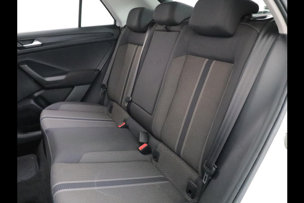 Volkswagen T-Roc 1.0 TSI Style 115pk 6bak| Panorama dak | LM-velgen| el. achterklep | Climatronic