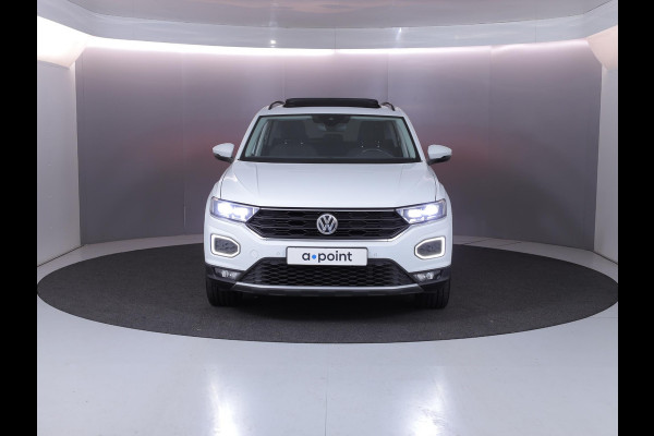 Volkswagen T-Roc 1.0 TSI Style 115pk 6bak| Panorama dak | LM-velgen| el. achterklep | Climatronic