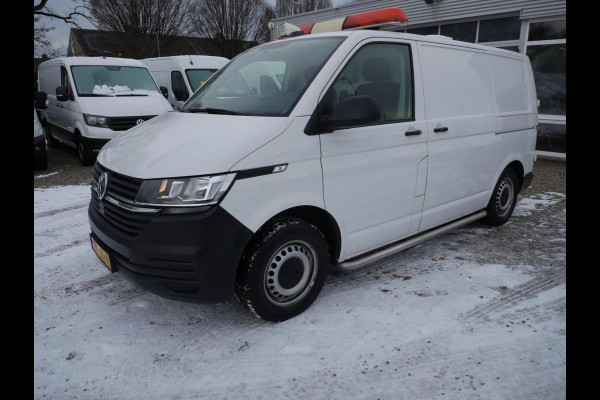 Volkswagen Transporter 2.0 TDI 150PK, L1H1, DSG-automaat, Airco, 2 x Schuifdeur, Dierenambulance-inrichting, Hondenvervoer