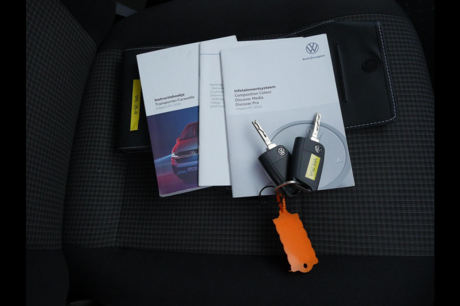 Volkswagen Transporter 2.0 TDI 150PK, L1H1, DSG-automaat, Airco, 2 x Schuifdeur, Dierenambulance-inrichting, Hondenvervoer