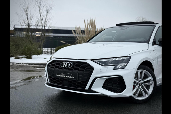 Audi A3 Sportback 45 TFSI e S-Line Panoramadak|B&O|Stoelverw.|LED