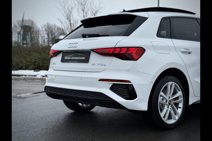 Audi A3 Sportback 45 TFSI e S-Line Panoramadak|B&O|Stoelverw.|LED
