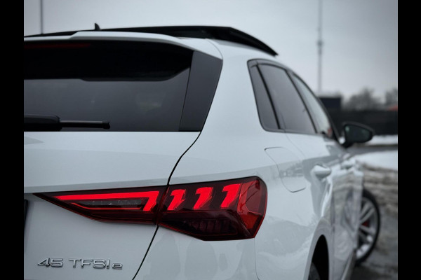 Audi A3 Sportback 45 TFSI e S-Line Panoramadak|B&O|Stoelverw.|LED