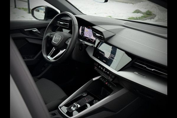 Audi A3 Sportback 45 TFSI e S-Line Panoramadak|B&O|Stoelverw.|LED