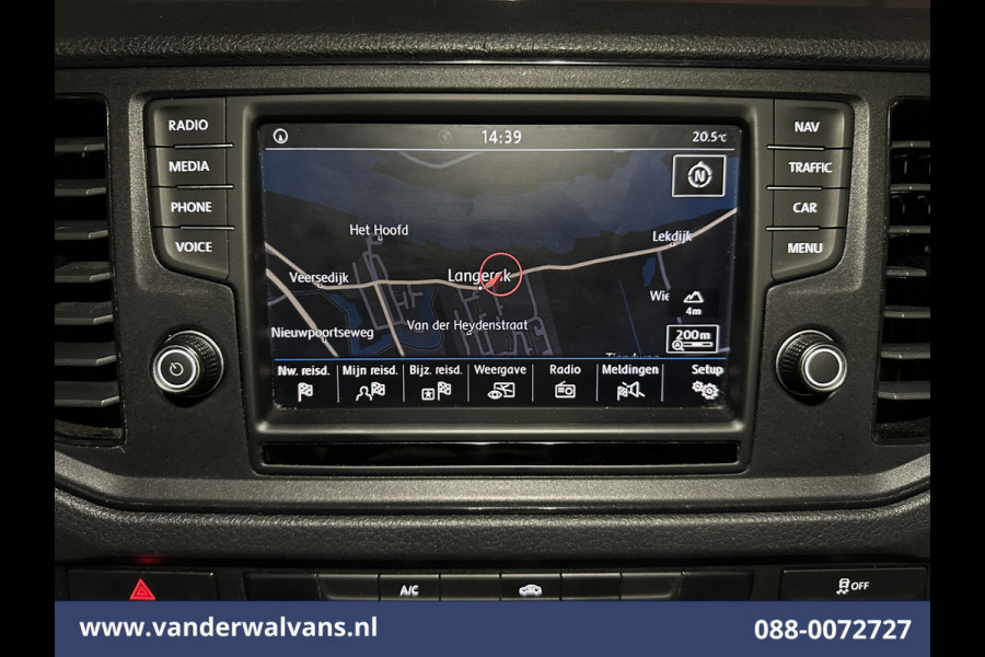 Volkswagen Crafter 2.0 TDI 140 pk L3H3 L2H2 Euro6 Airco | Camera | Navigatie | Apple Carplay | Massagestoel Android Auto, Parkeersensoren, 3000kg trekvermogen