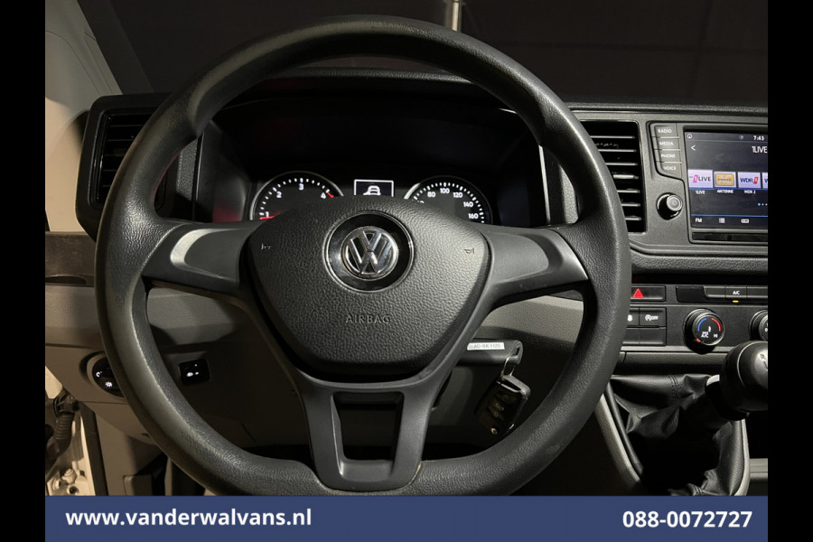 Volkswagen Crafter 2.0 TDI 140 pk L3H3 L2H2 Euro6 Airco | Camera | Navigatie | Apple Carplay | Massagestoel Android Auto, Parkeersensoren, 3000kg trekvermogen