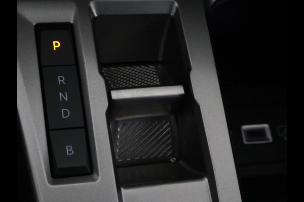 Peugeot 308 1.6 Plug-in Hybrid 180 Allure | Half leder | Camera | Carplay | Navigatie | Full LED | Cruise control | Climate control | Digital Cockpit | PHEV