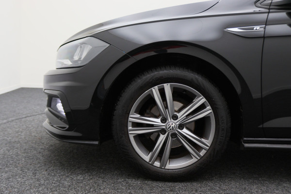 Volkswagen Polo 1.0 TSI Highline R-Line Climate, ACC, Apple Carplay, Sfeerverlichting, Sportstoelen, DAB, 17''