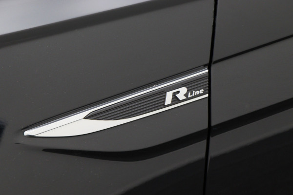 Volkswagen Polo 1.0 TSI Highline R-Line Climate, ACC, Apple Carplay, Sfeerverlichting, Sportstoelen, DAB, 17''