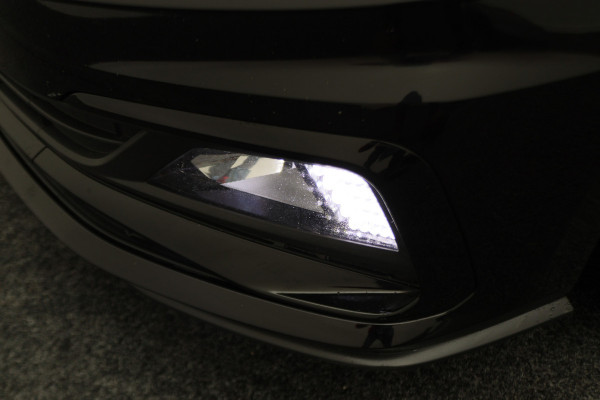 Volkswagen Polo 1.0 TSI Highline R-Line Climate, ACC, Apple Carplay, Sfeerverlichting, Sportstoelen, DAB, 17''