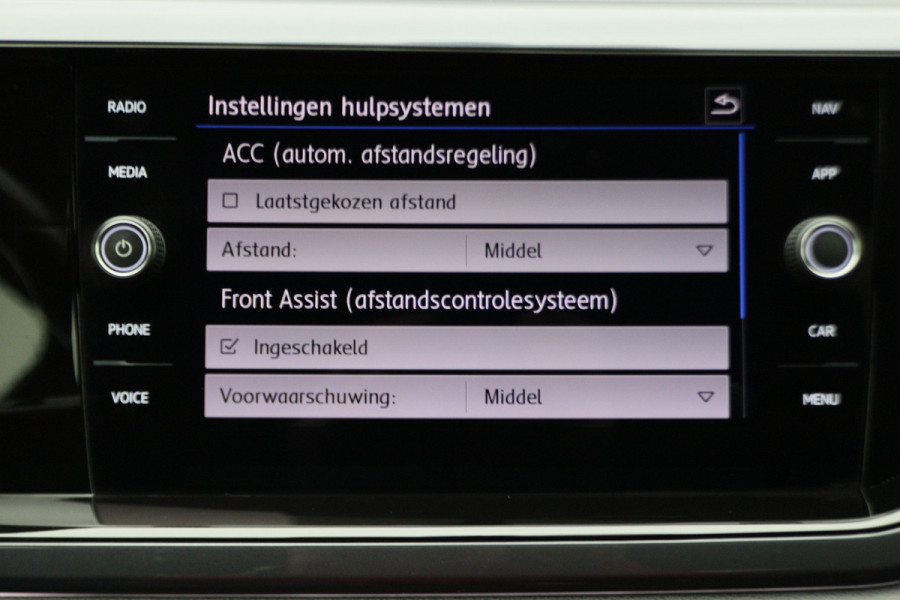 Volkswagen Polo 1.0 TSI Highline R-Line Climate, ACC, Apple Carplay, Sfeerverlichting, Sportstoelen, DAB, 17''