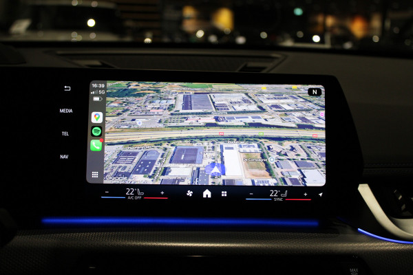 BMW X1 sDrive20i | BTW | M-SPORT | KEYLESS | HUD | 360 CAM | AMBIENCE LIGHT |