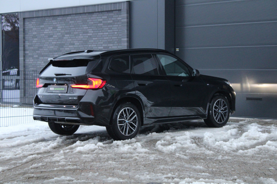 BMW X1 sDrive20i | BTW | M-SPORT | KEYLESS | HUD | 360 CAM | AMBIENCE LIGHT |