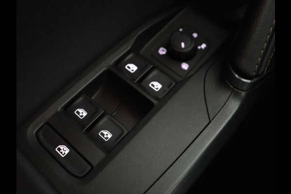 CUPRA Leon 2.0 TSI | Stoelverwarming | Beats Pack | Carplay | Carplay | Adaptive cruise | Memory | Sfeerverlichting | Stuurverwarming | Full LED | Sportstoelen