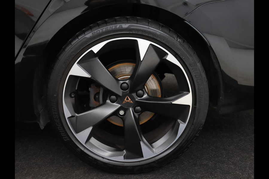 CUPRA Leon 2.0 TSI | Stoelverwarming | Beats Pack | Carplay | Carplay | Adaptive cruise | Memory | Sfeerverlichting | Stuurverwarming | Full LED | Sportstoelen