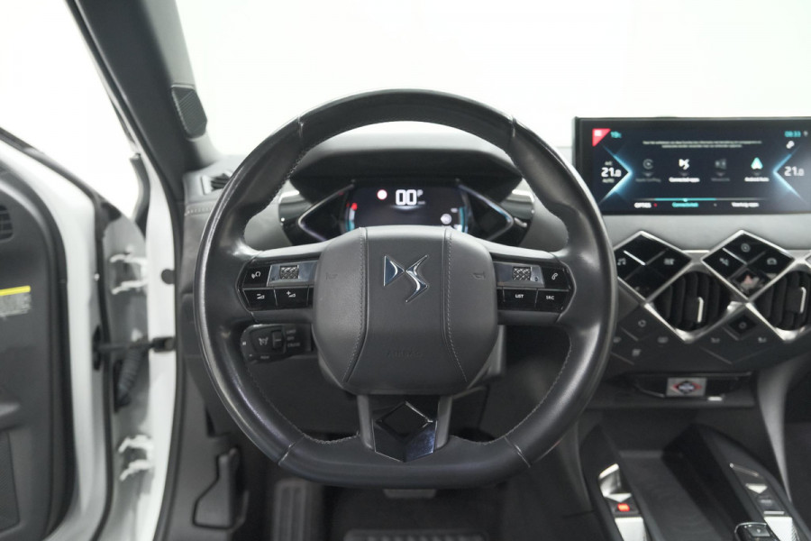 DS Ds 3 Crossback E-Tense So Chic 50 kWh | SHO = 93,8% | Allseason Banden | Camera | Dodehoekdetectie | Head-Up Display