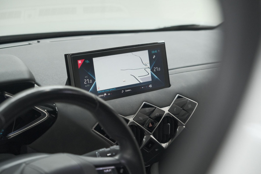 DS Ds 3 Crossback E-Tense So Chic 50 kWh | SHO = 93,8% | Allseason Banden | Camera | Dodehoekdetectie | Head-Up Display